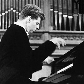 Van Cliburn