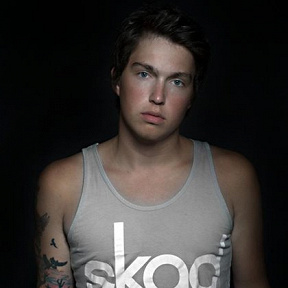 Dustin Delong