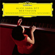 Beethoven: Piano Sonata No. 14 in C-Sharp Minor, Op. 27 No. 2 "Moonlight": I. Adagio sostenuto | Alice Sara Ott
